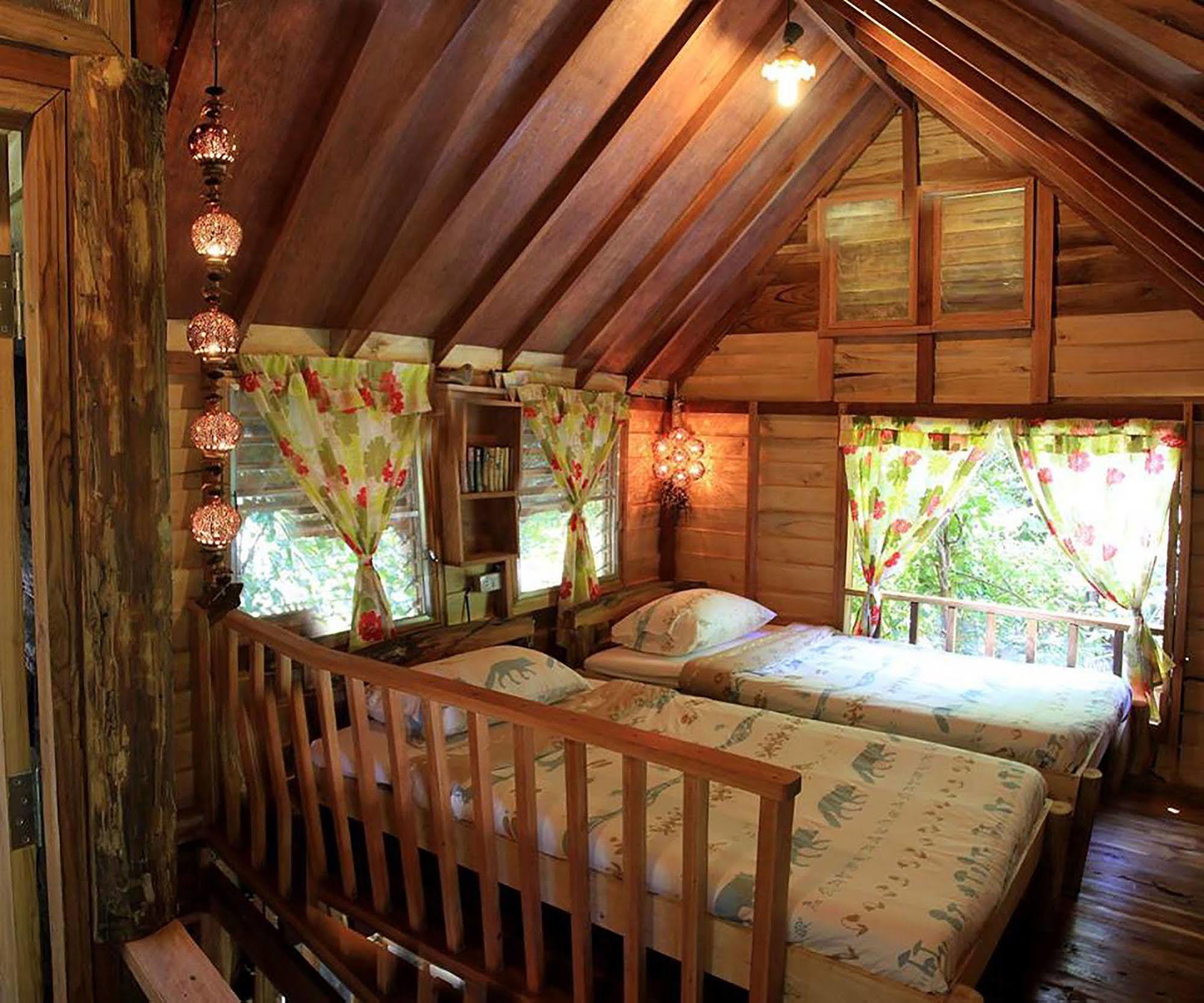 Rabeang Pasak Treehouse Resort Chiang Mai Exterior photo